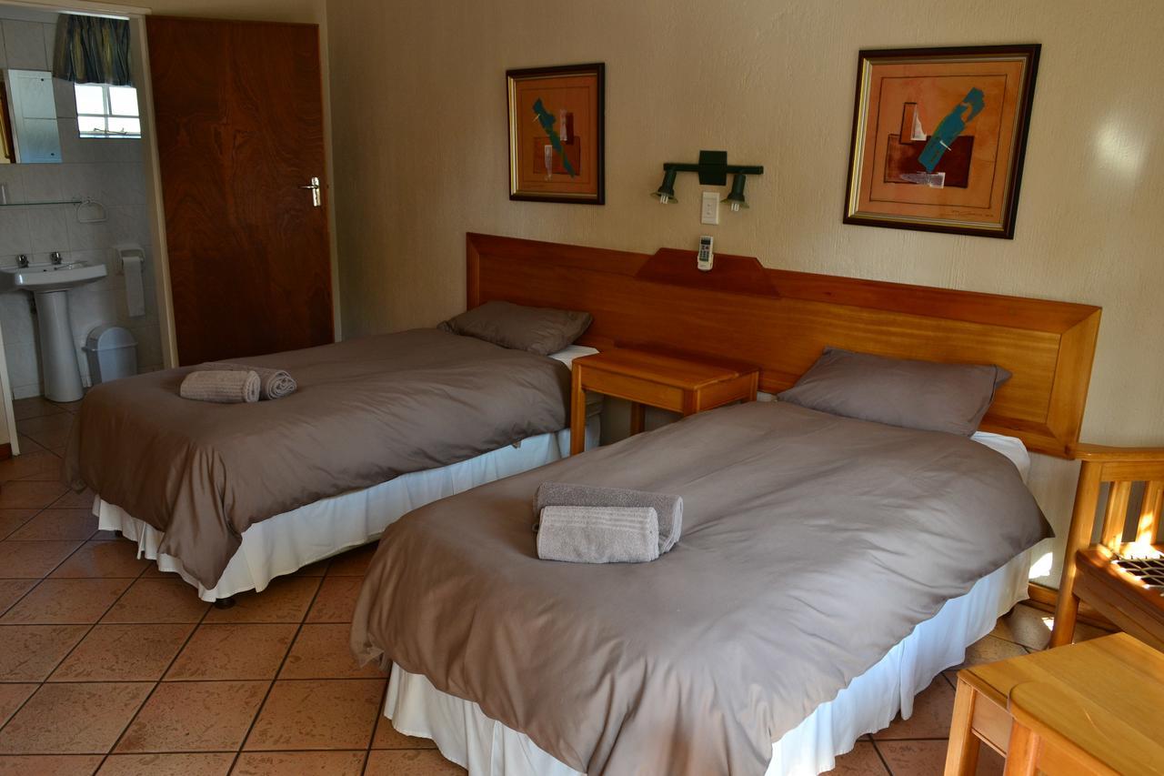 Jacaranda Lodge Polokwane Extérieur photo